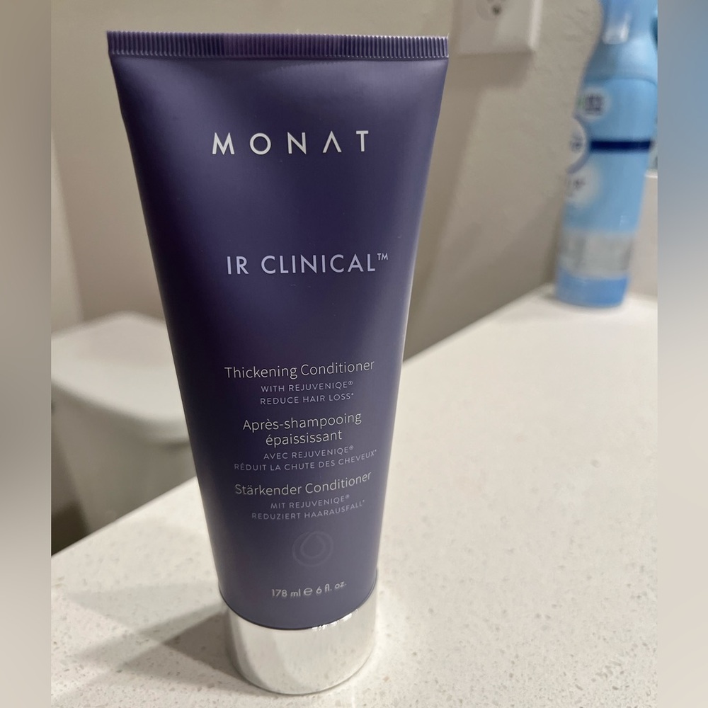 Monat IR CLINICAL THICKENING CONDITIONER